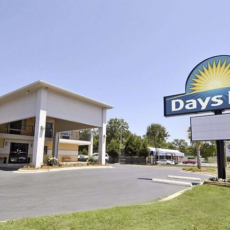 Days Inn Cheraw Kültér fotó