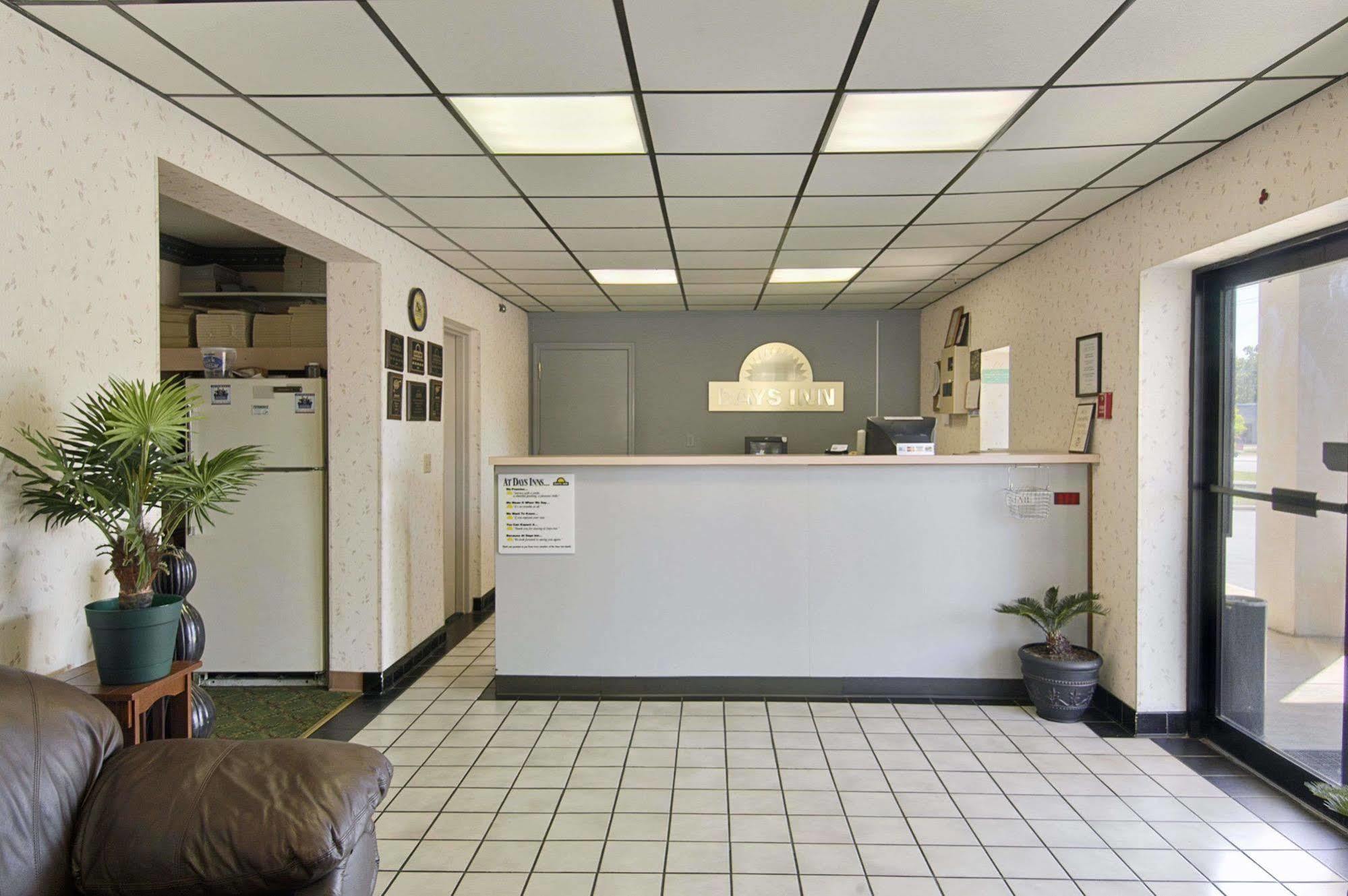 Days Inn Cheraw Kültér fotó