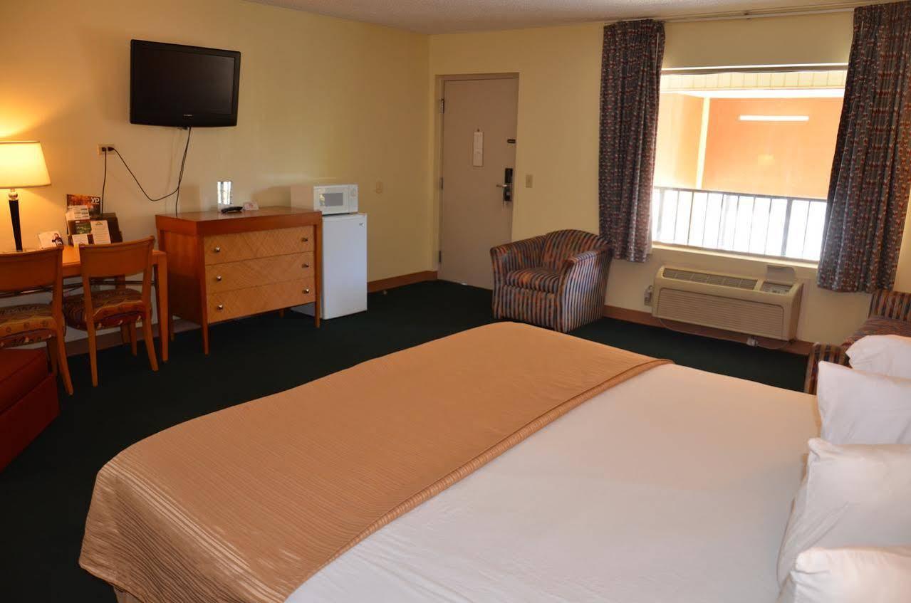 Days Inn Cheraw Kültér fotó