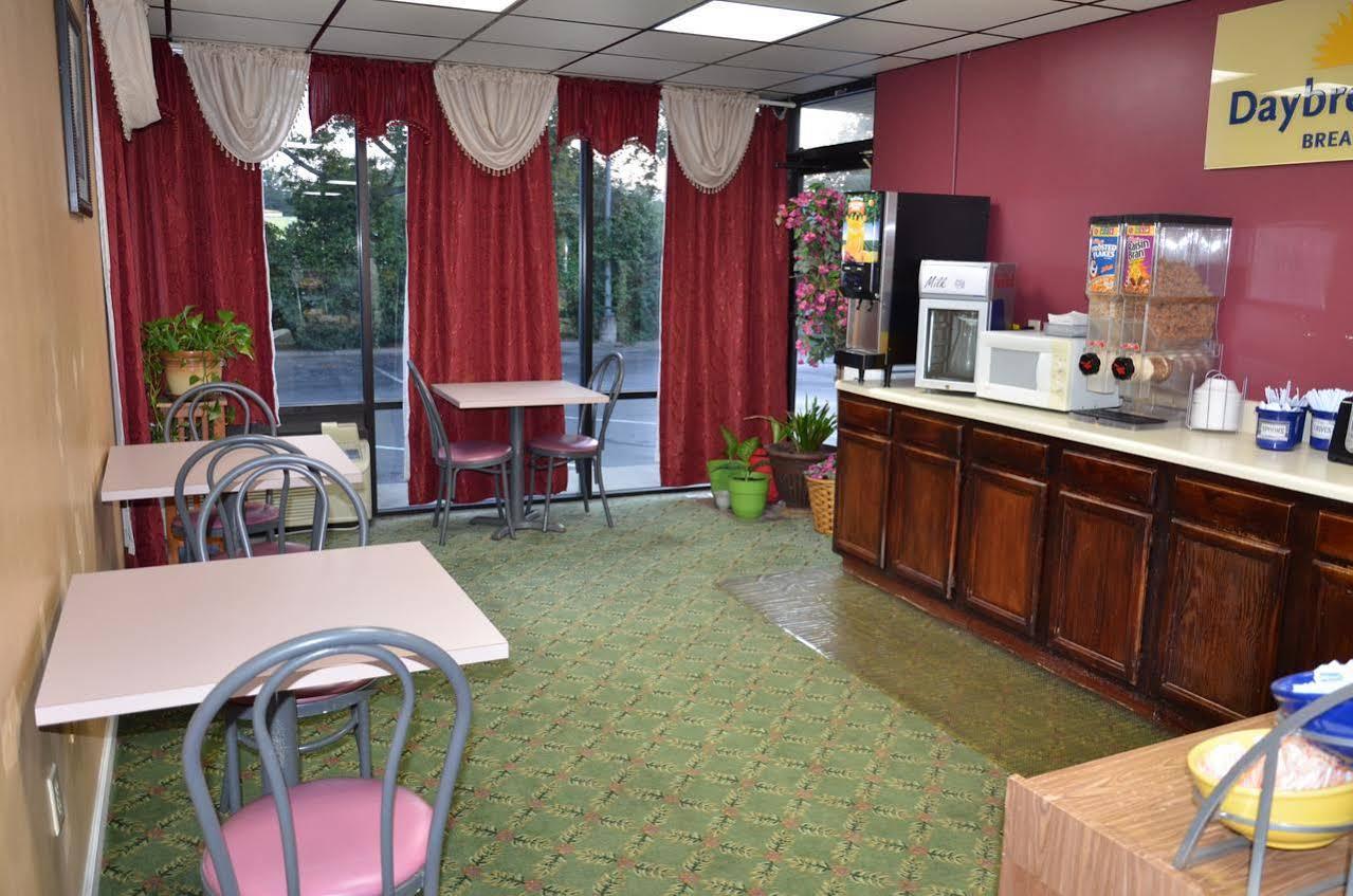 Days Inn Cheraw Kültér fotó